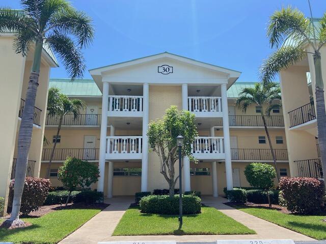 property at 30 Colonial Club Dr