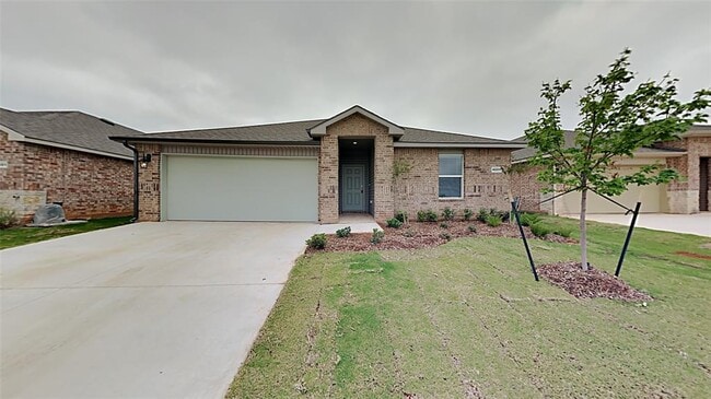 4221 Moonlight Rd in Mustang, OK - Building Photo - Building Photo