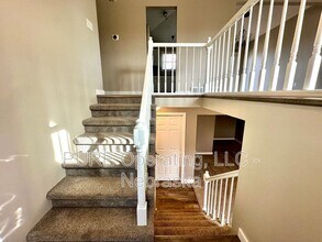 8005 S 152nd St in Omaha, NE - Building Photo - Building Photo