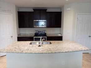 4755 Chatterton Way in Riverview, FL - Building Photo - Building Photo