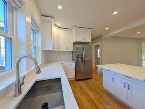 86 Orchard St, Unit 1 in Medford, MA - Building Photo - Building Photo