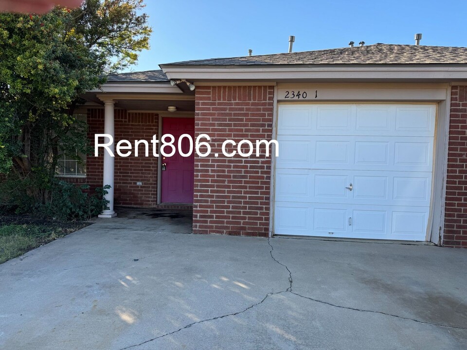 2340 78th St in Lubbock, TX - Building Photo