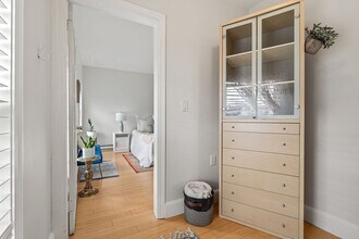 377 Dorchester St, Unit 3 in Boston, MA - Building Photo - Building Photo