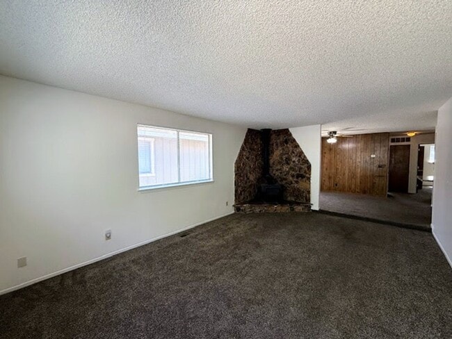 1524 North Ct in Gardnerville, NV - Building Photo - Building Photo