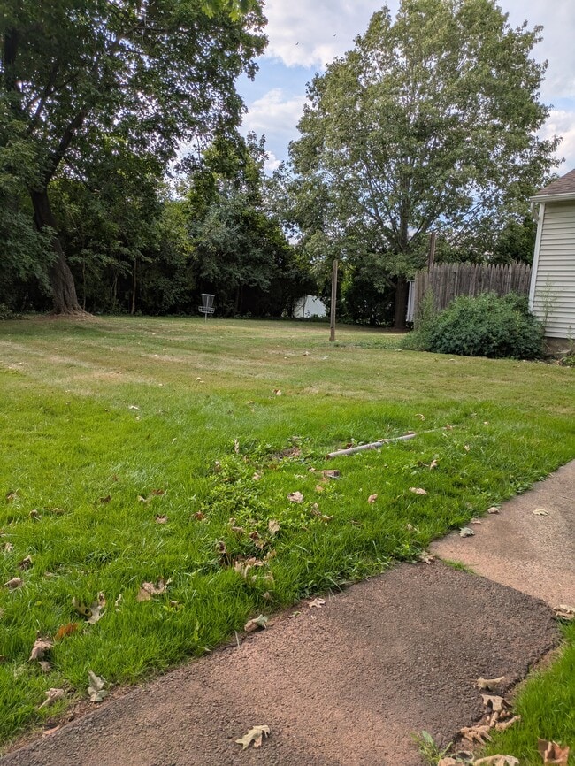 53 Fairview Dr in Berlin, CT - Building Photo - Building Photo