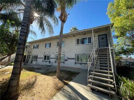 1196 Fountain St, Unit A in Riverside, CA - Building Photo