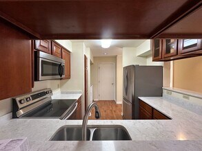 921 Harbor House Dr-Unit -921 Harbor House #2 in Madison, WI - Building Photo - Building Photo