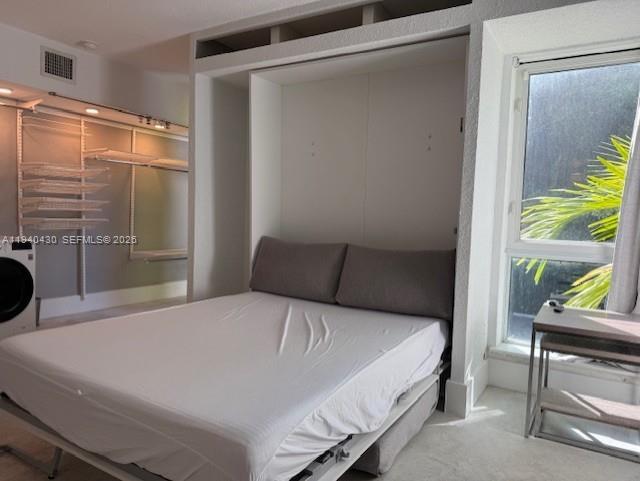 150 SW 10th St, Unit 7 in Miami, FL - Building Photo - Building Photo