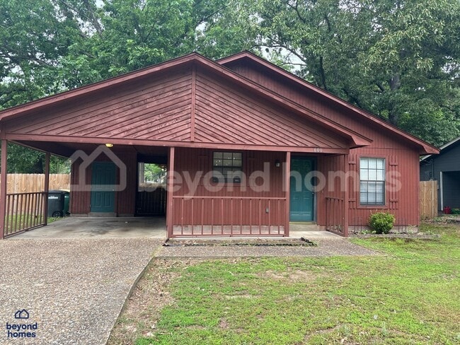 property at 600 Hemphill Rd