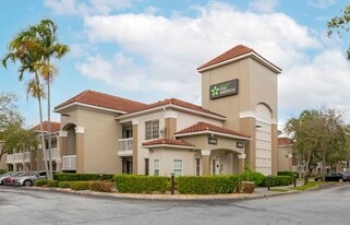 Furnished Studio-Miami - Airport - Blue La in Miami, FL - Building Photo