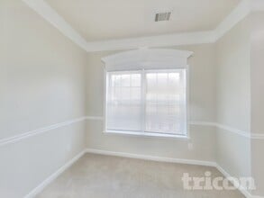 130 Nowell Dr, Unit 1213 Lafayette in Fairburn, GA - Foto de edificio - Building Photo