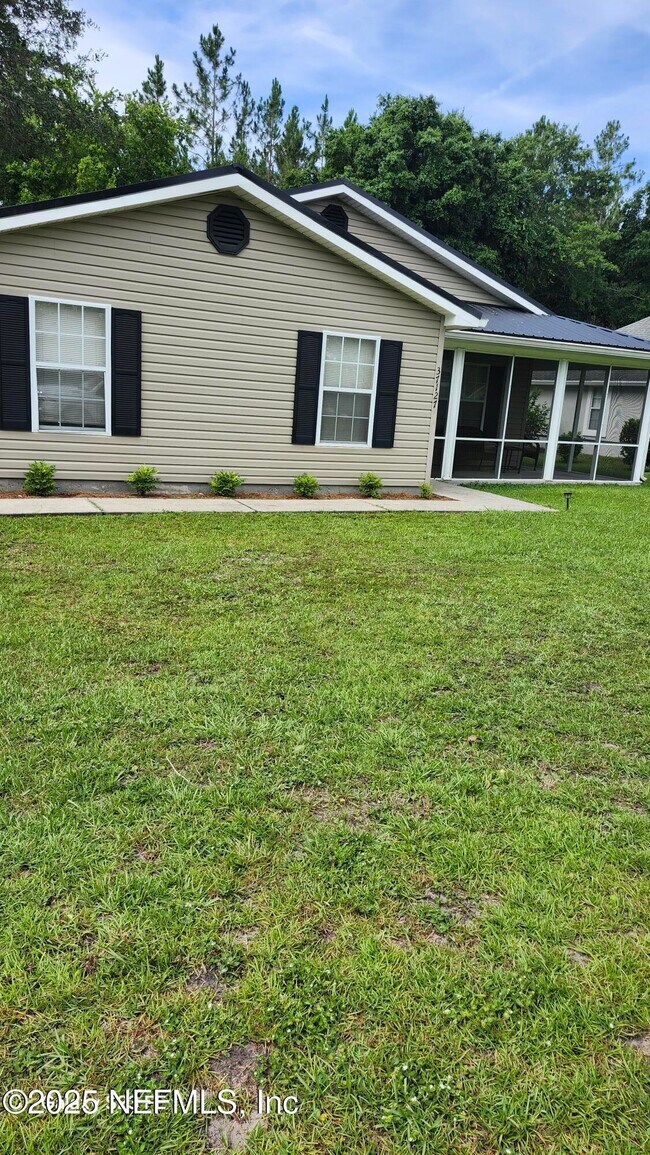 37127 Lorena Dr in Hilliard, FL - Foto de edificio - Building Photo