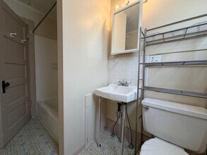 22 1/2-22 1/2 Willis Ave in London, OH - Building Photo - Building Photo