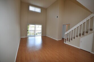 6401 Riverton Ave, Unit 201 in Los Angeles, CA - Building Photo - Building Photo