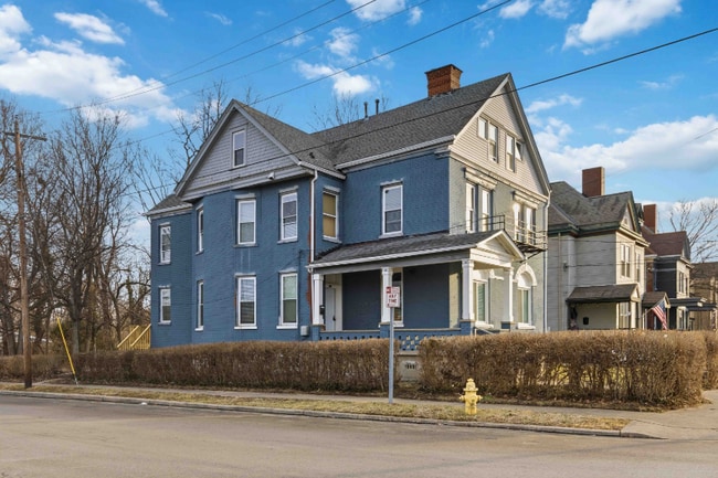 1512 Blair Ave, Unit B in Cincinnati, OH - Foto de edificio - Building Photo