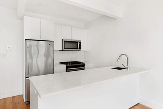 18A Bleecker St in Brooklyn, NY - Building Photo - Building Photo