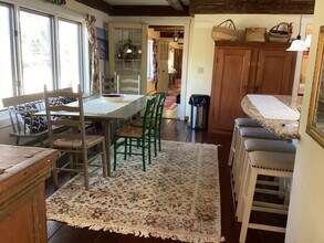 17 Fort Hill Ave in Gloucester, MA - Building Photo - Building Photo