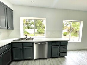 659 Rosita Ct in Chula Vista, CA - Foto de edificio - Building Photo