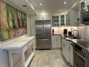 1300 Jimmy Buffett Mem Hwy in Jupiter, FL - Building Photo - Building Photo