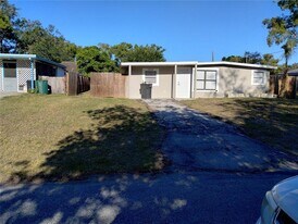 7039 Lenox Dr in New Port Richey, FL - Building Photo