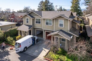 963 Broadway in Sonoma, CA - Building Photo