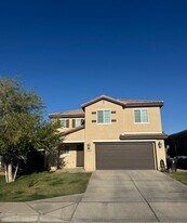 2610 Gem Ct in Imperial, CA - Building Photo