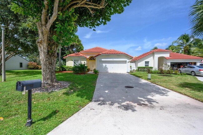 2606 Bedford Mews Dr in Wellington, FL - Building Photo - Building Photo