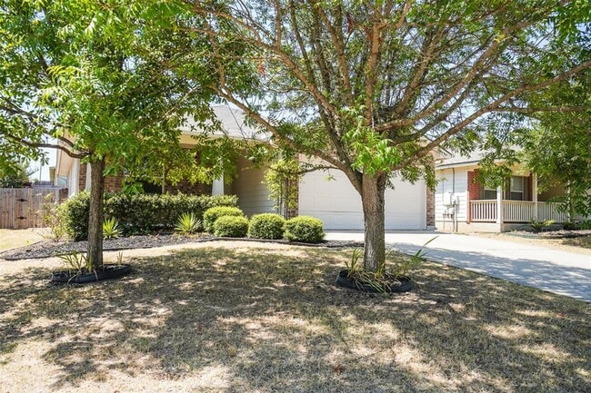 311 Pentire Way in Hutto, TX - Building Photo - Building Photo