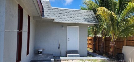 901 SW 13th St in Pompano Beach, FL - Building Photo - Building Photo