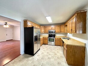 64 Randi Dr in Jackson, TN - Building Photo - Building Photo