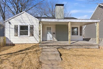 421 S Fort Ave in Springfield, MO - Building Photo - Building Photo