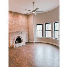 2952 N Halsted St, Unit 3 in Chicago, IL - Foto de edificio - Building Photo