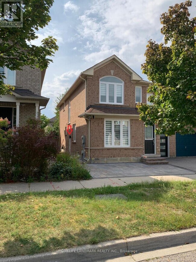18 Holmwood St in Richmond Hill, ON - Building Photo - Building Photo