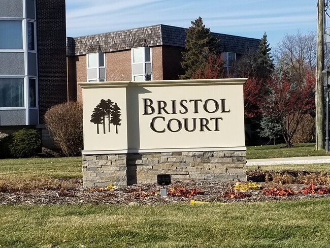 property at 400 Ascot Dr