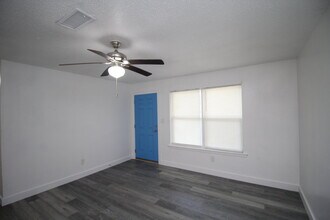 851 Barksdale St in Pensacola, FL - Building Photo - Building Photo