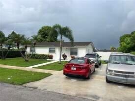 15341 SW 307th Rd in Homestead, FL - Building Photo