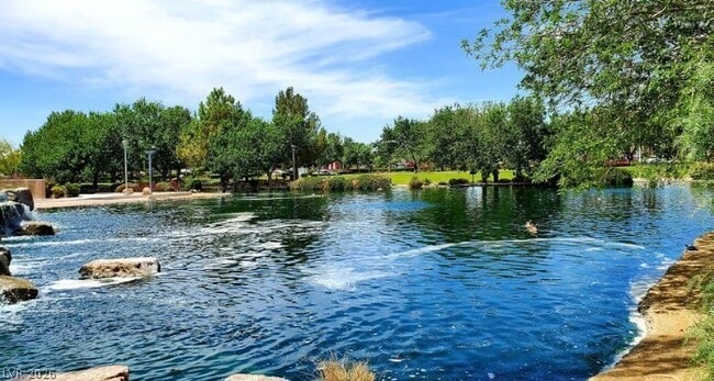4445 Meadowlark Wing Way in North Las Vegas, NV - Building Photo - Building Photo