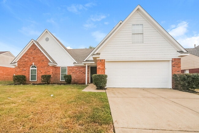 1679 Central Trails Dr in Southaven, MS - Foto de edificio - Building Photo