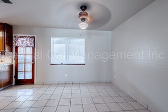 520 Windcove Pl in Bakersfield, CA - Building Photo - Building Photo