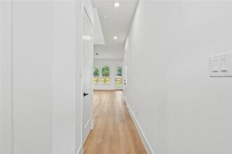 2820 Barnes Bridge Rd in Dallas, TX - Building Photo - Building Photo