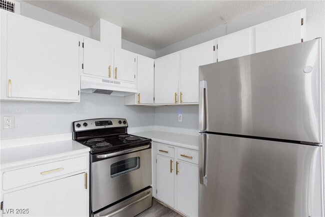 property at 4170 E Tonopah Ave