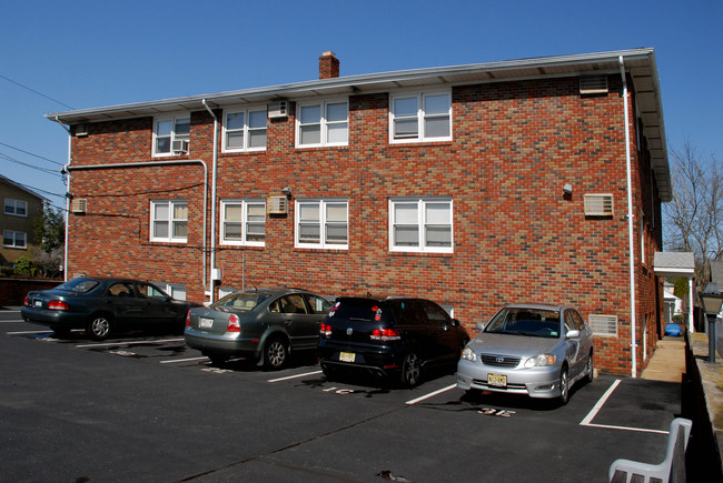 Simone Apartments in Linden, NJ - Building Photo - Building Photo