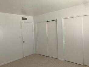 515 S Sequoia Dr in West Palm Beach, FL - Building Photo - Building Photo