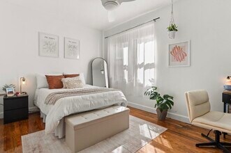 324 Summit Ave, Unit 203 in Boston, MA - Foto de edificio - Building Photo