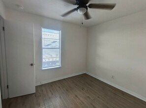 521 E 25th St in San Angelo, TX - Building Photo - Building Photo
