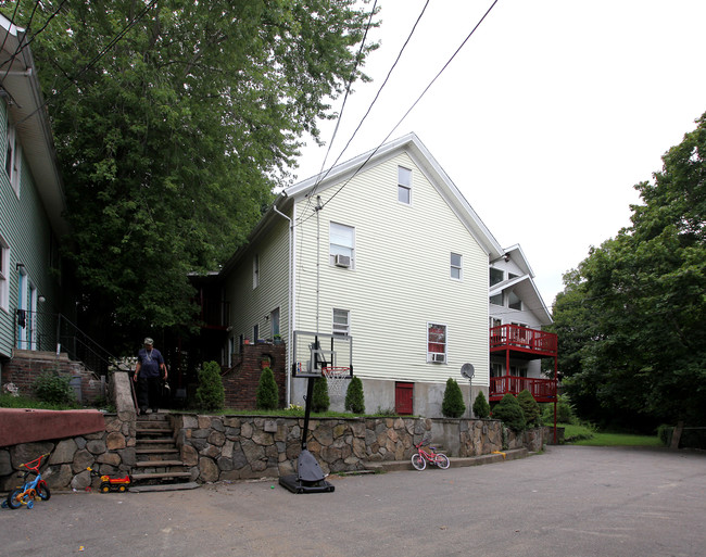 32 White St in Norwich, CT - Building Photo - Building Photo