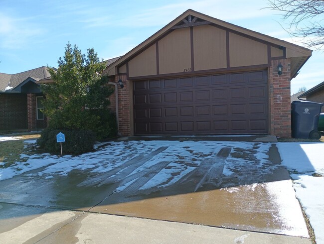 2432 NW 197th St in Edmond, OK - Building Photo - Building Photo
