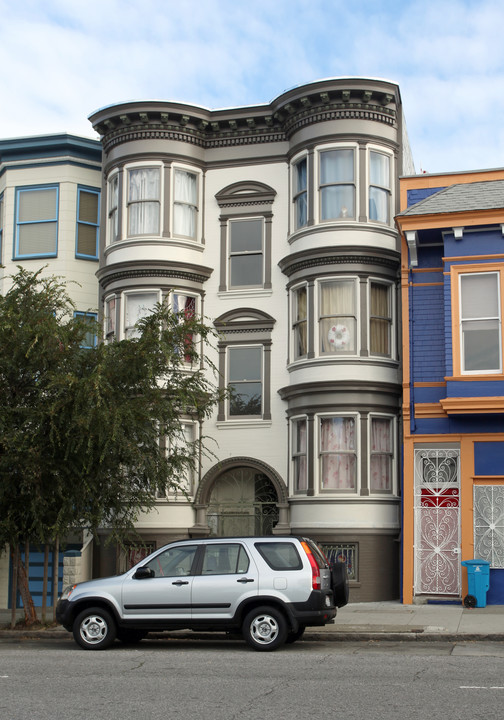 2485 Folsom St in San Francisco, CA - Foto de edificio