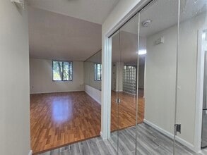 133 Harmon Cove Tower in Secaucus, NJ - Building Photo - Building Photo