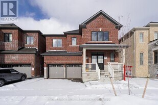 76 Birkett Wy in Whitchurch-Stouffville, ON - Building Photo
